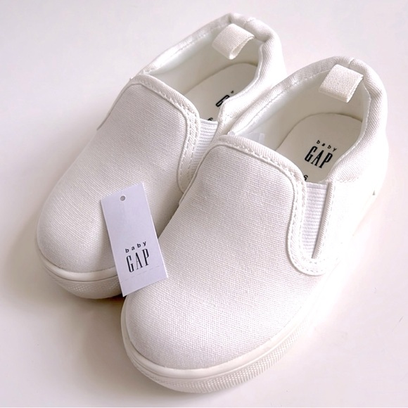 GAP White Size 6 Slip On Shoes Toddler Fit NWT